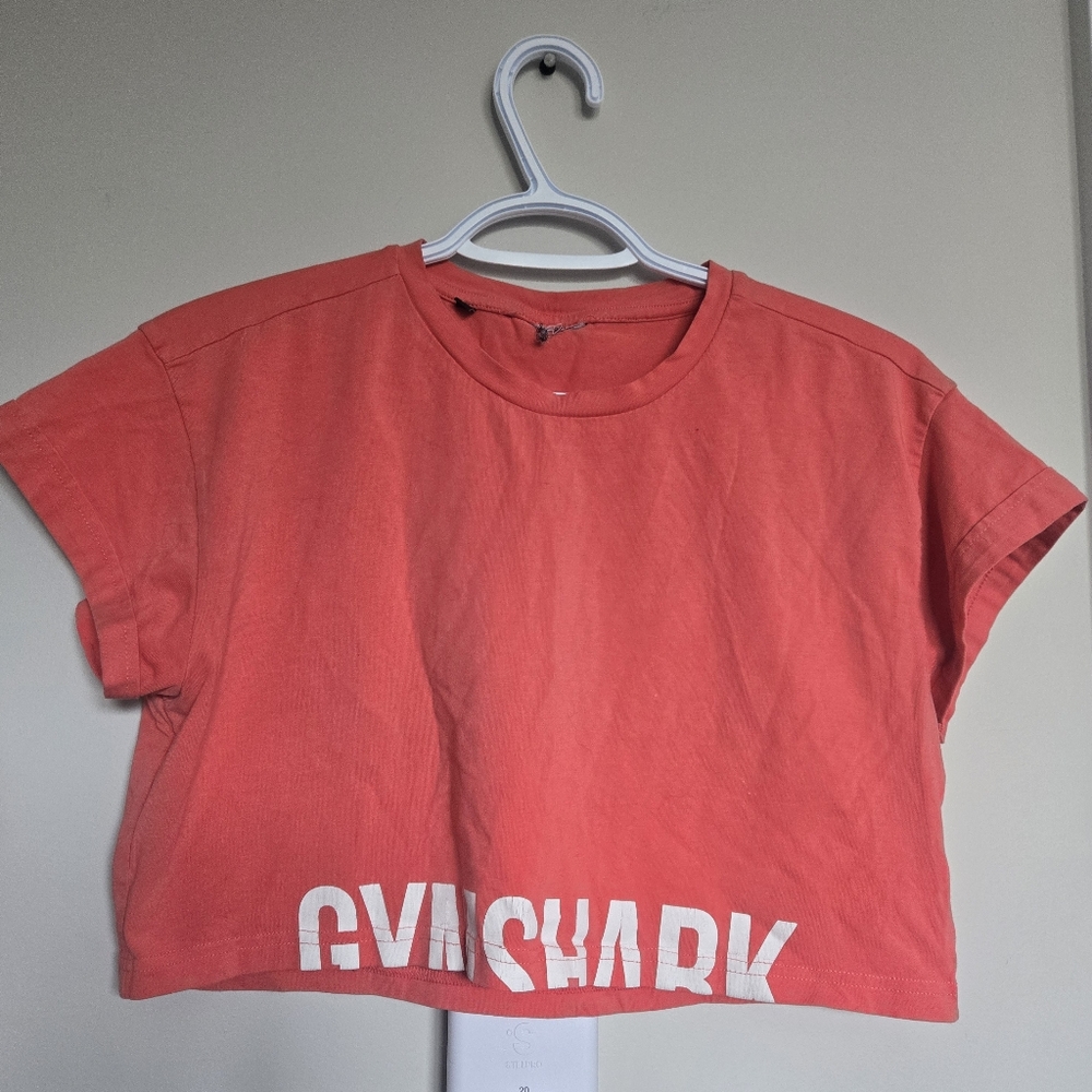 Gymshark Coral Crop Tee